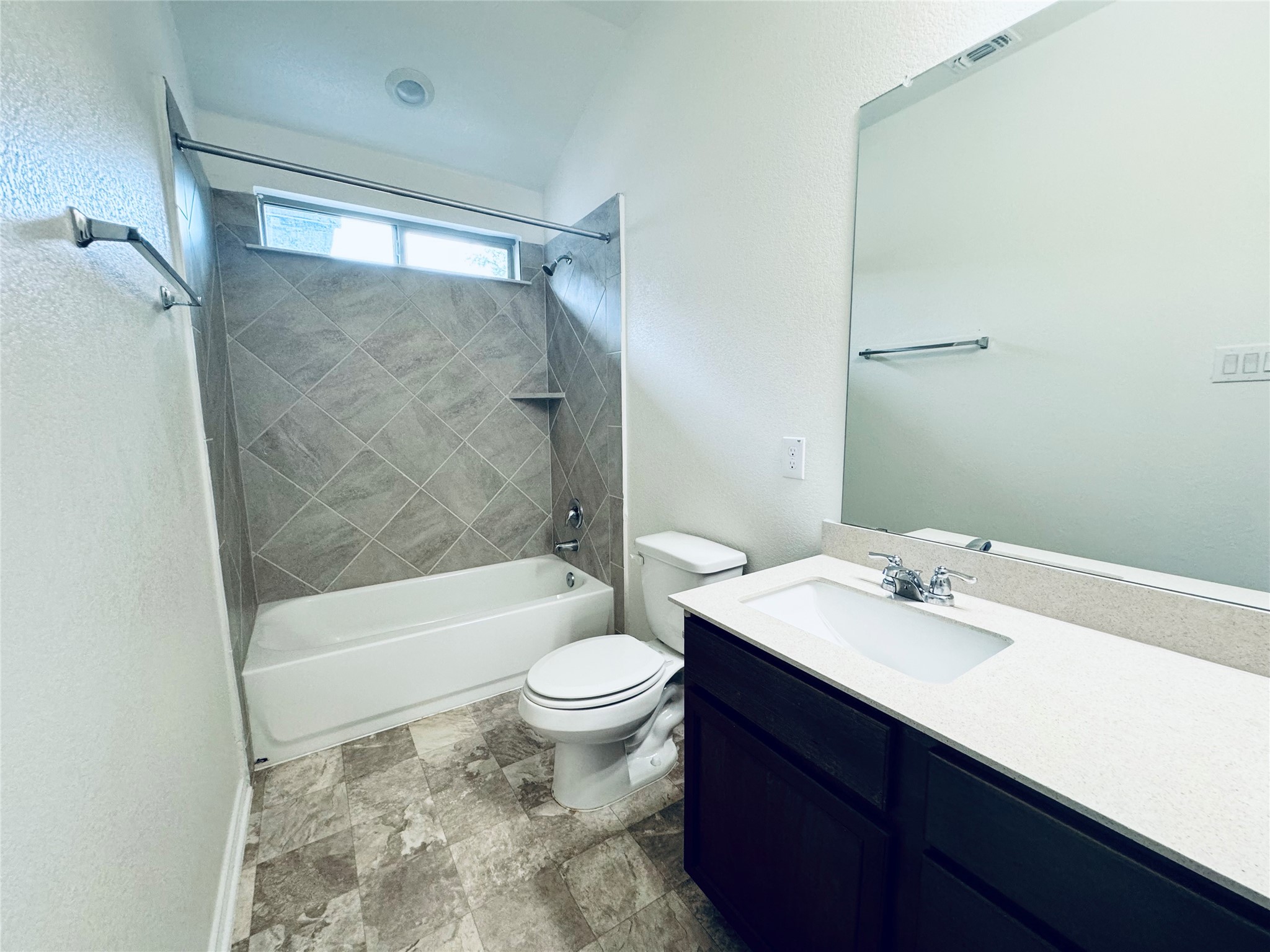 709 Jud Allen Way Leander, TX 78641 - Photo 24 of 29 Full Bathroom Upstairs