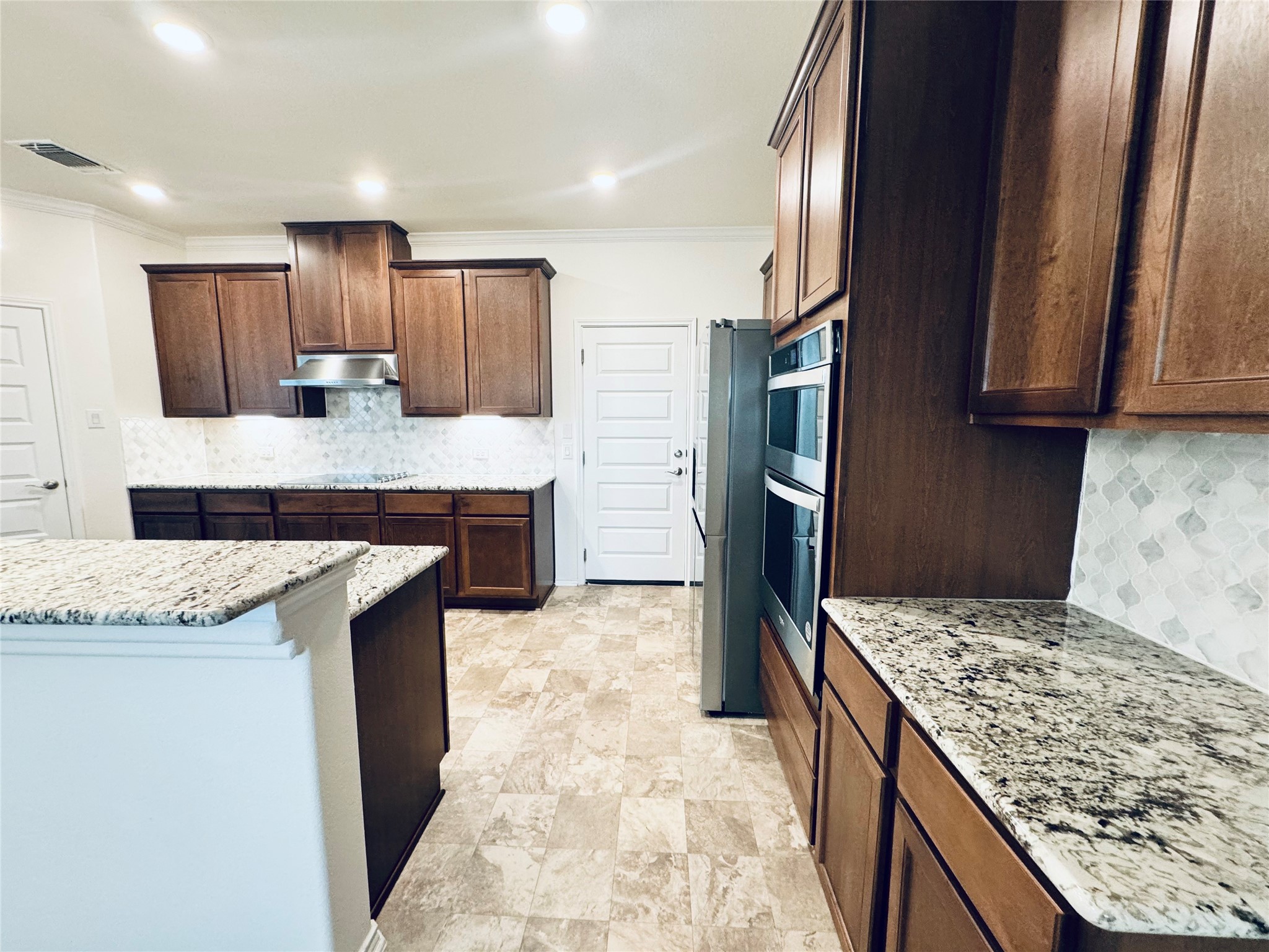 709 Jud Allen Way Leander, TX 78641 - Photo 6 of 29 Kitchen