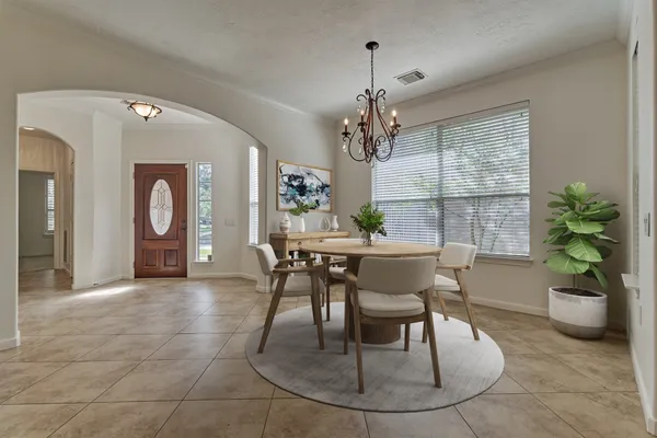 $2,500 | 98 North Country Gate Circle, The Woodlands, TX 77384