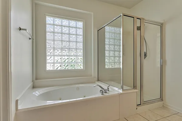 $2,500 | 98 North Country Gate Circle, The Woodlands, TX 77384