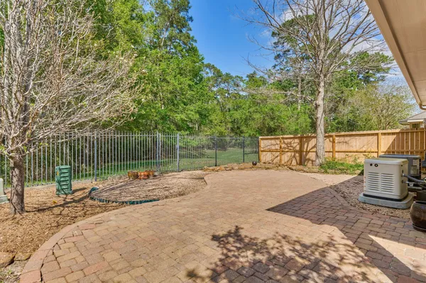 $2,500 | 98 North Country Gate Circle, The Woodlands, TX 77384