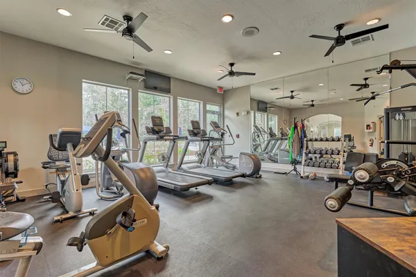 $2,500 | 98 North Country Gate Circle, The Woodlands, TX 77384