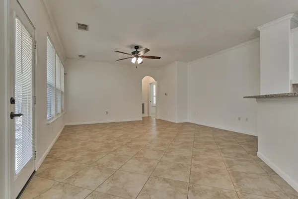 $2,500 | 98 North Country Gate Circle, The Woodlands, TX 77384