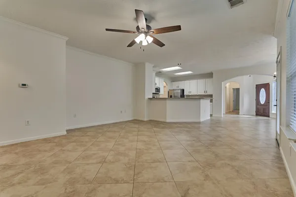 $2,500 | 98 North Country Gate Circle, The Woodlands, TX 77384