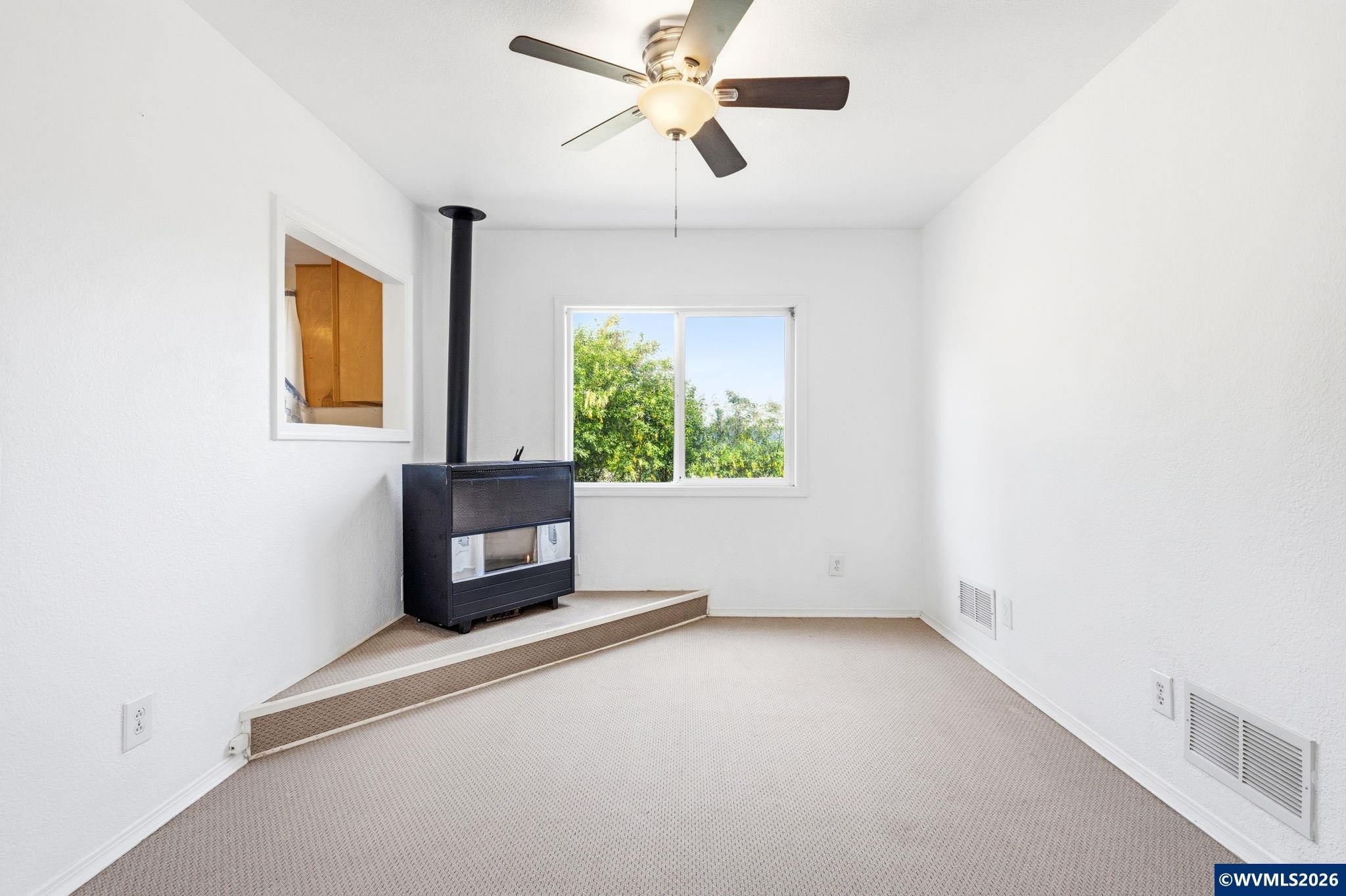 27148 Rowell Hill Road Sweet Home, OR 97386 - Photo 14 of 40