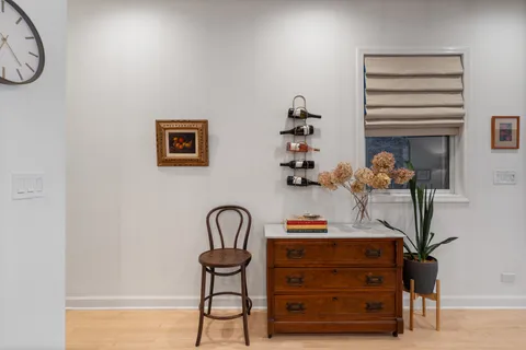 $715,000 | 1827 West Iowa Street, Unit 1, Chicago, IL 60622