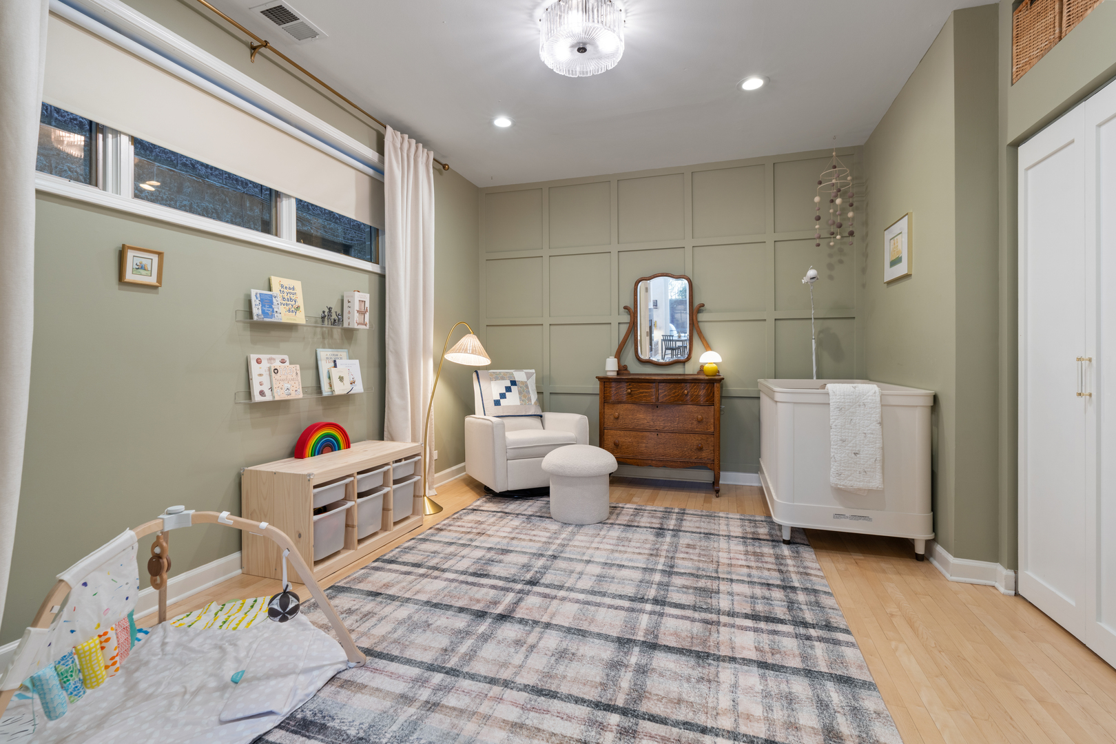 1827 West Iowa Street, Unit 1 Chicago, IL 60622 - Photo 28 of 33