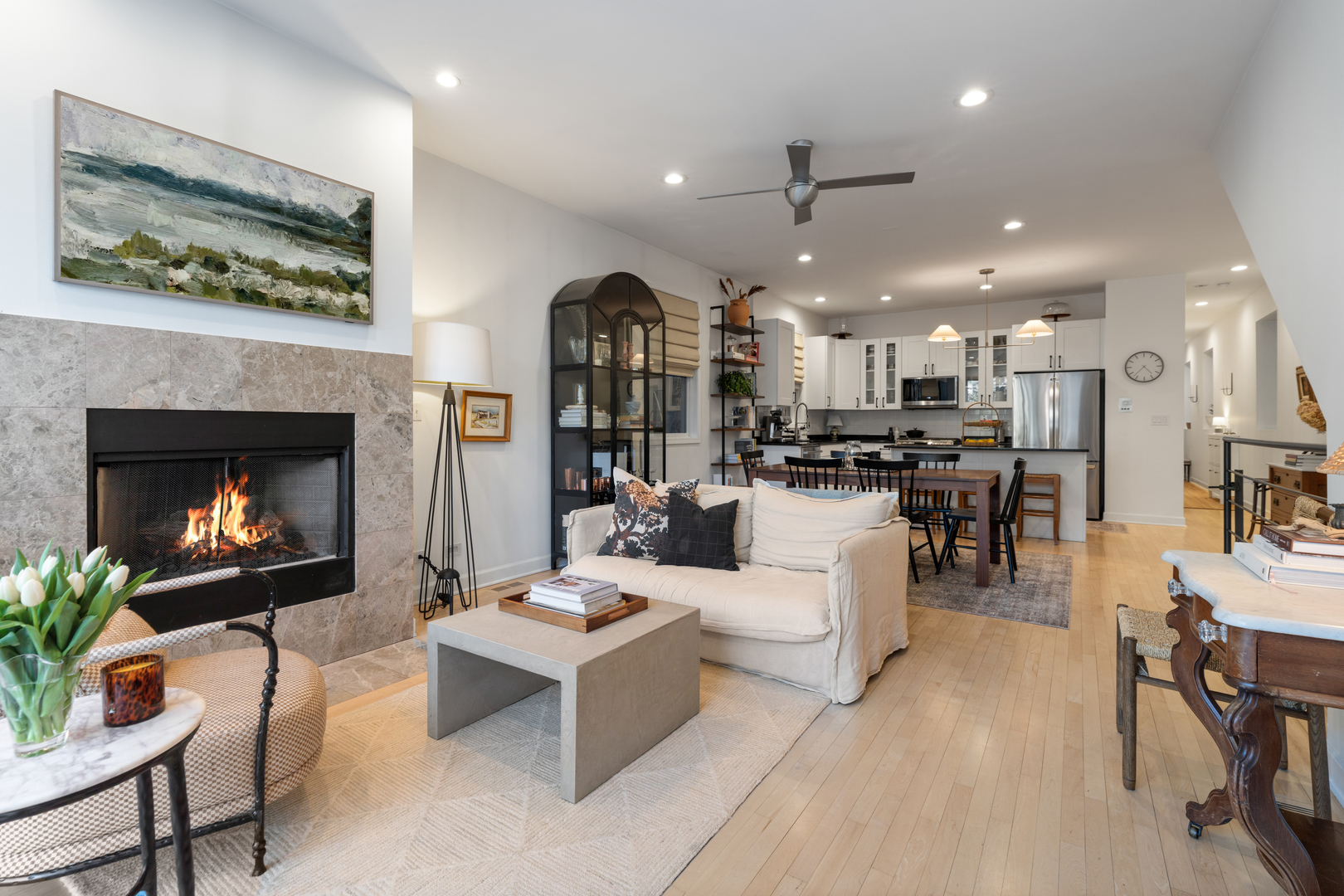 1827 West Iowa Street, Unit 1 Chicago, IL 60622 - Photo 4 of 33