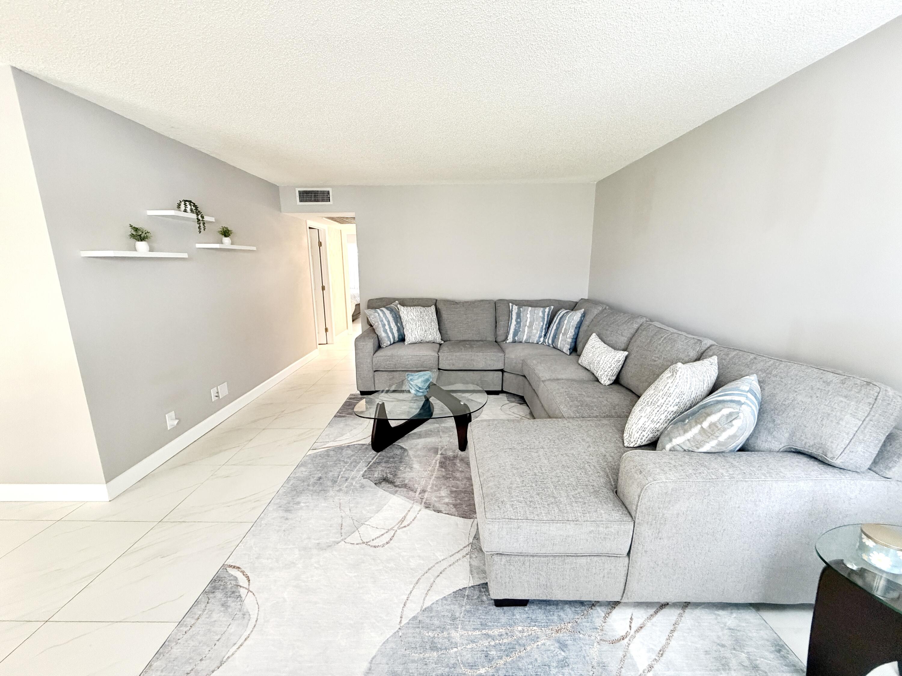 101 Dorset C Boca Raton, FL 33434 - Photo 13 of 34 IMG_1689