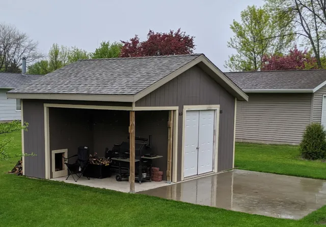 $527,000 | 212 Eastwood Drive, Redwood Falls, MN 56283