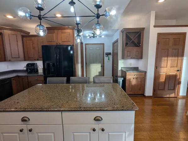 $527,000 | 212 Eastwood Drive, Redwood Falls, MN 56283