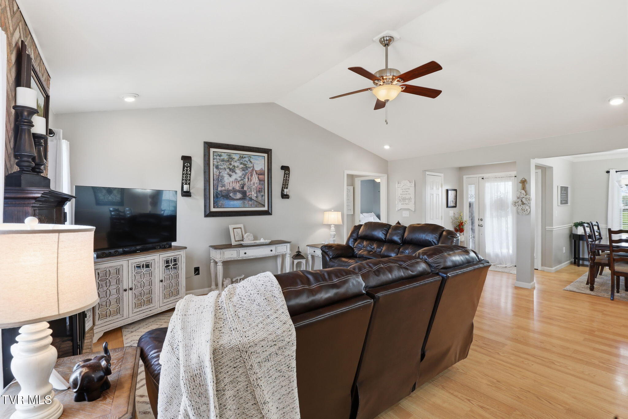 3746 Old Stage Road Chuckey, TN 37641 - Photo 8 of 38 19-web-or-mls-DZ3A8499