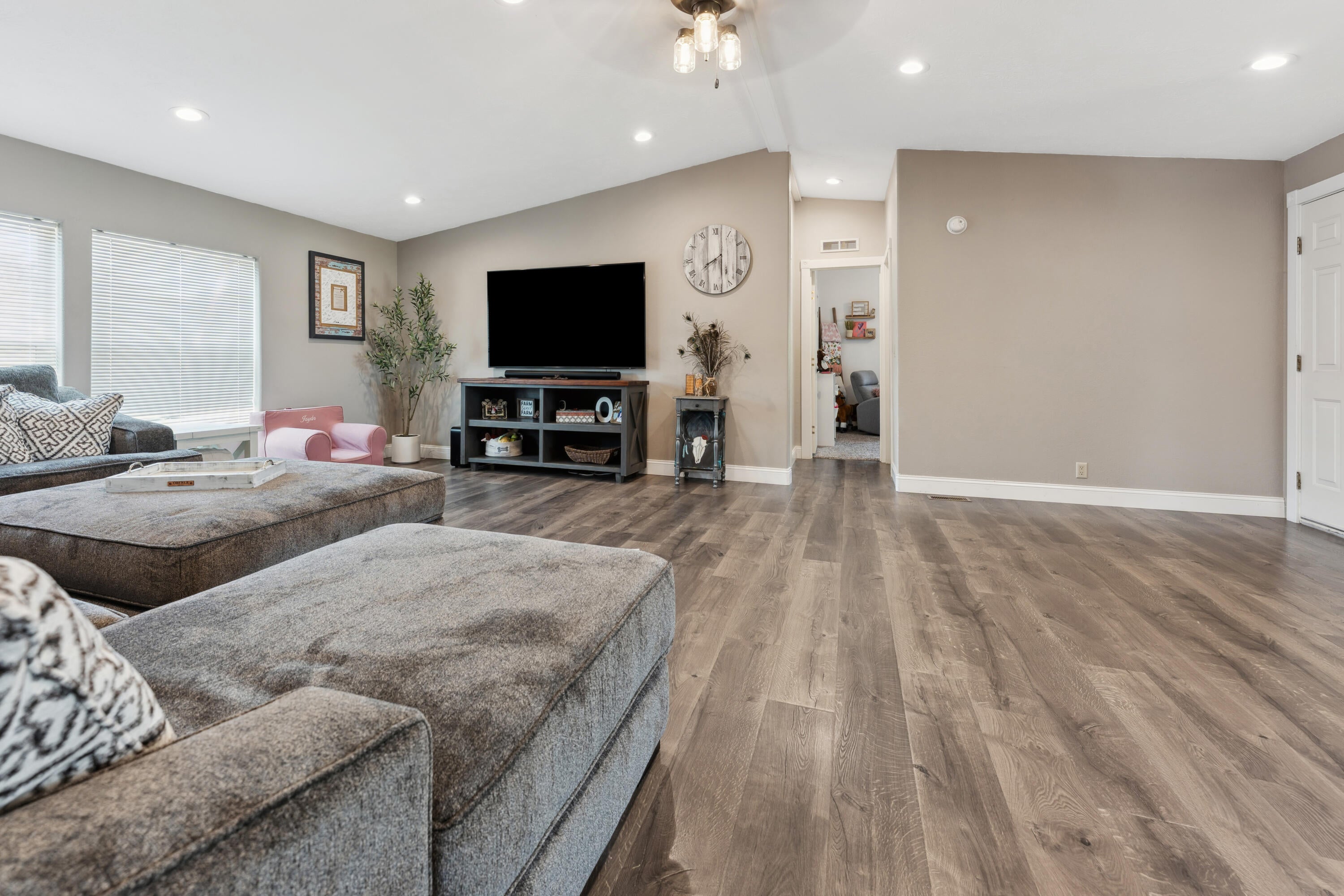 622 Raven Road Central Point, OR 97502 - Photo 11 of 65 DSC00796
