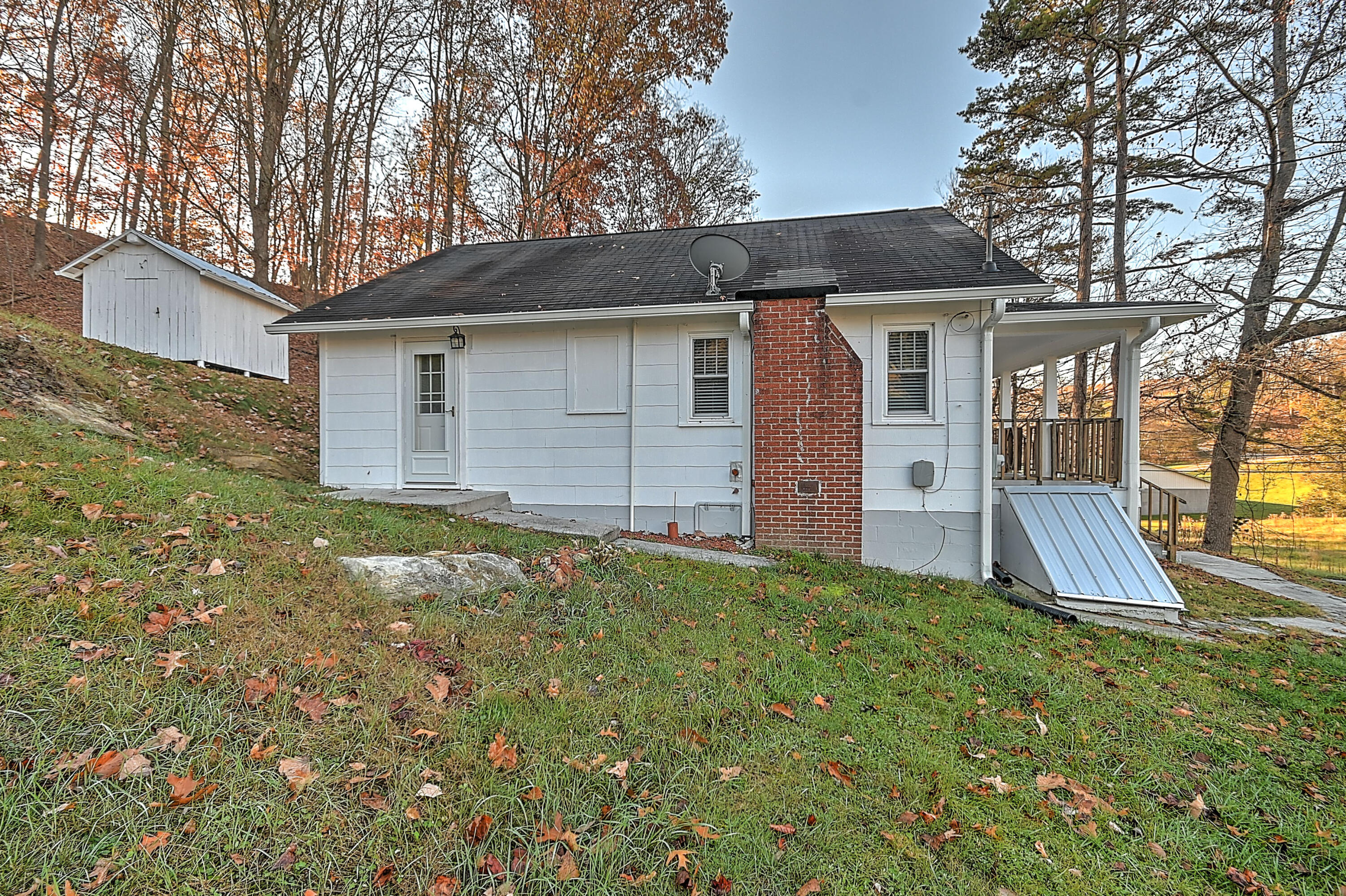 1462 Reed Hollow Road Gate City, VA 24251 - Photo 30 of 36 Reed Hollow-31