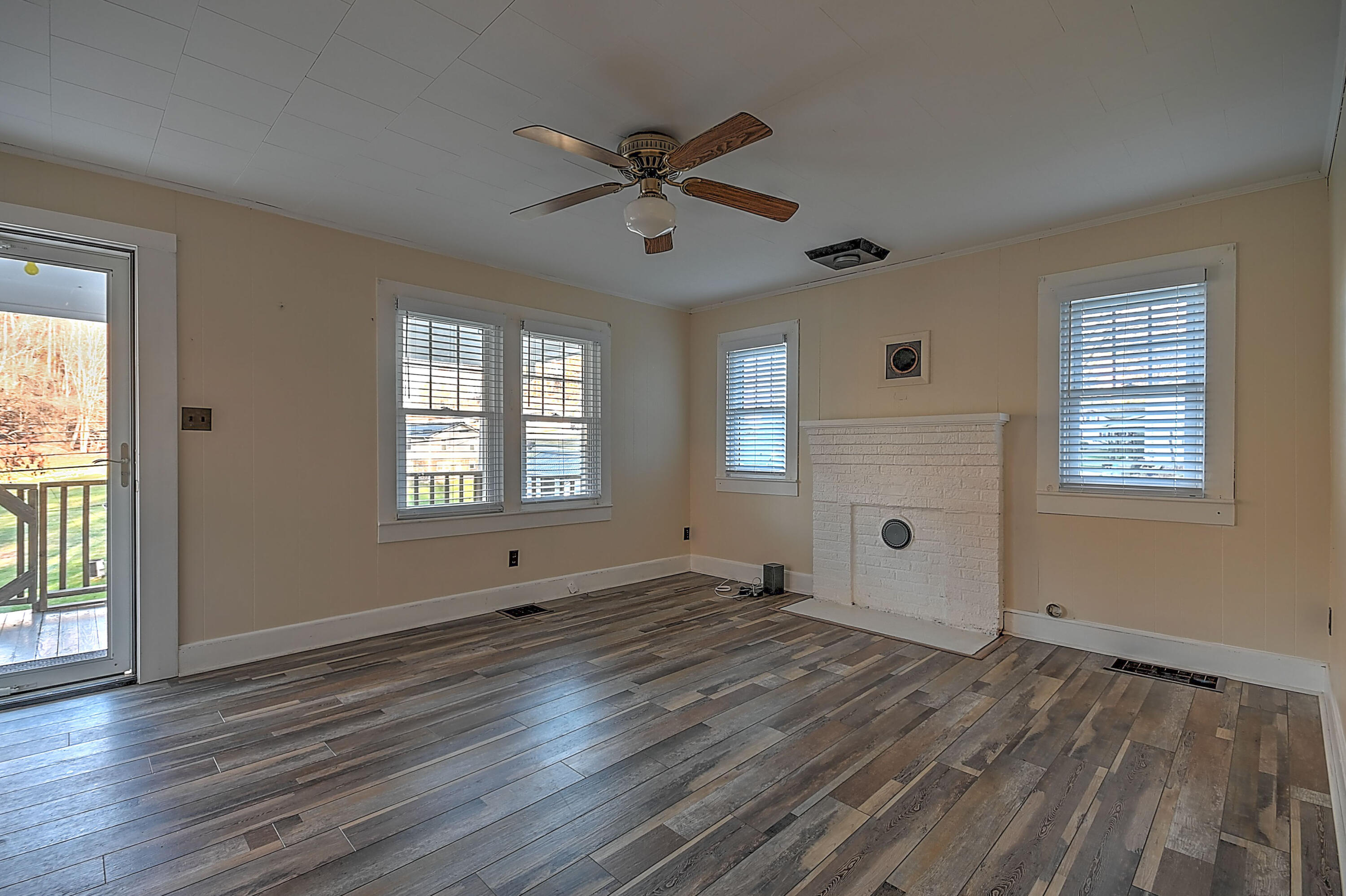 1462 Reed Hollow Road Gate City, VA 24251 - Photo 5 of 36 Reed Hollow-6