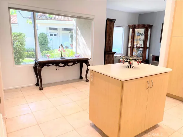 $869,900 | 28938 Paseo Caravella, Mission Viejo, CA 92692