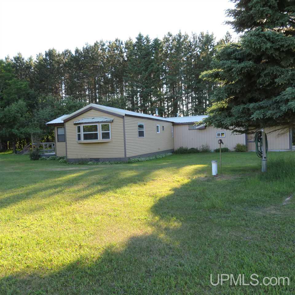 21633 Ridge Road, Unit 216200110 Grand Marais, MI 49839 - Photo 3 of 18 Gallery Image 3