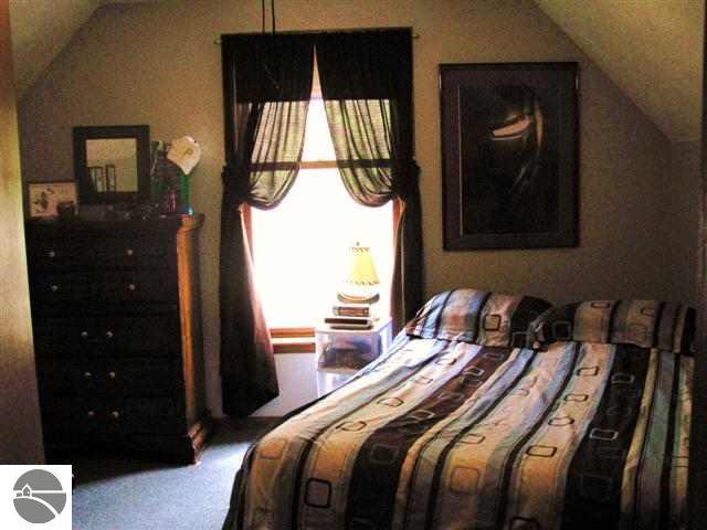 2427 East Potter Road Traverse City, MI 49696 - Photo 7 of 15 1704501-6.JPG