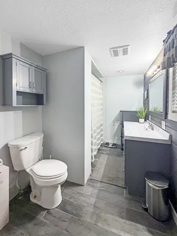 $225,000 | 201 South Church Street, Orangeville, IL 61060