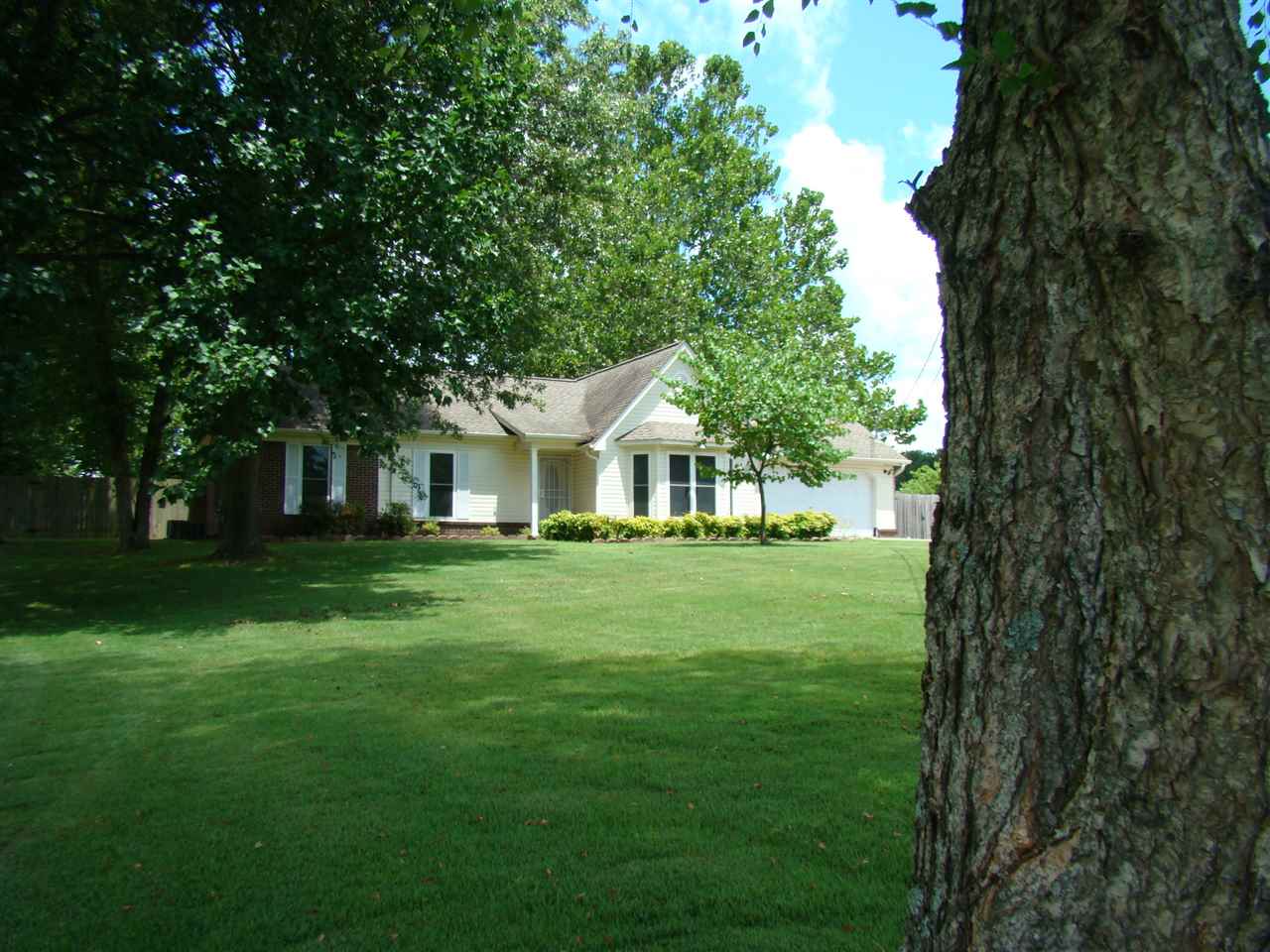 175 Cheyenne Road Millington, TN 38053 - Photo 2 of 20 Gallery Image 2