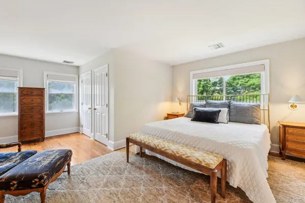 $2,495,000 | 17 Oak Meadow Lane, Bellport, NY 11713