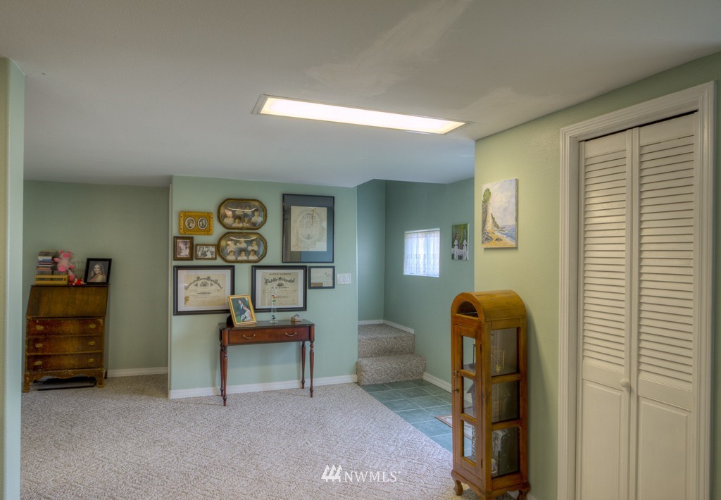 3110 Columbia Heights Road Longview, WA 98632 - Photo 8 of 18 Gallery Image 8