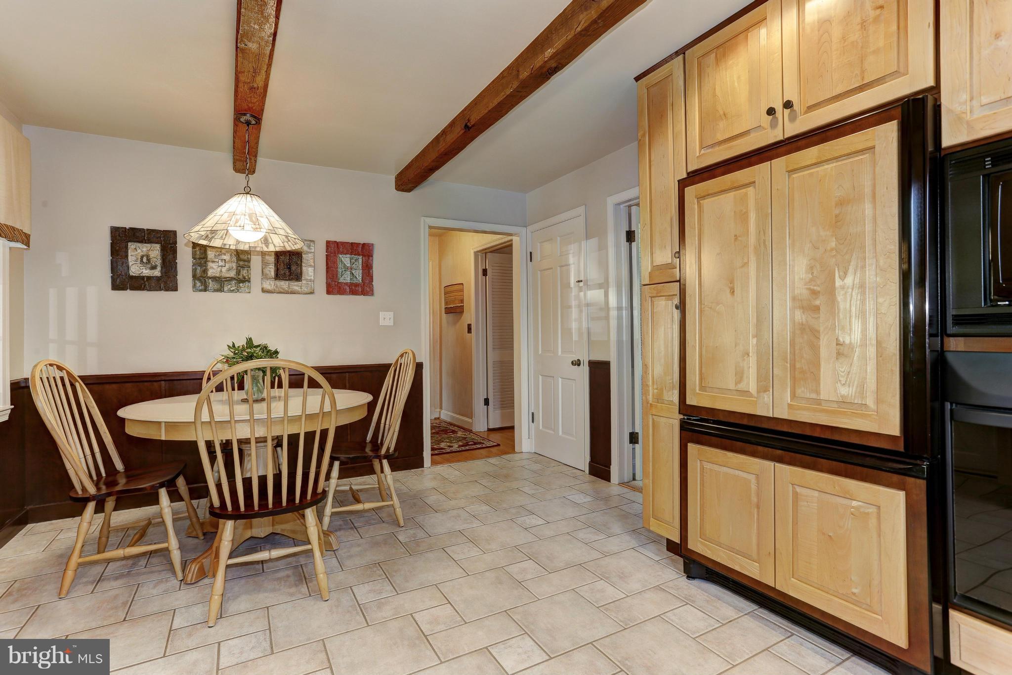 7918 Ruxway Road Baltimore, MD 21204 - Photo 8 of 30 Breakfast area with space for 6 to eat.