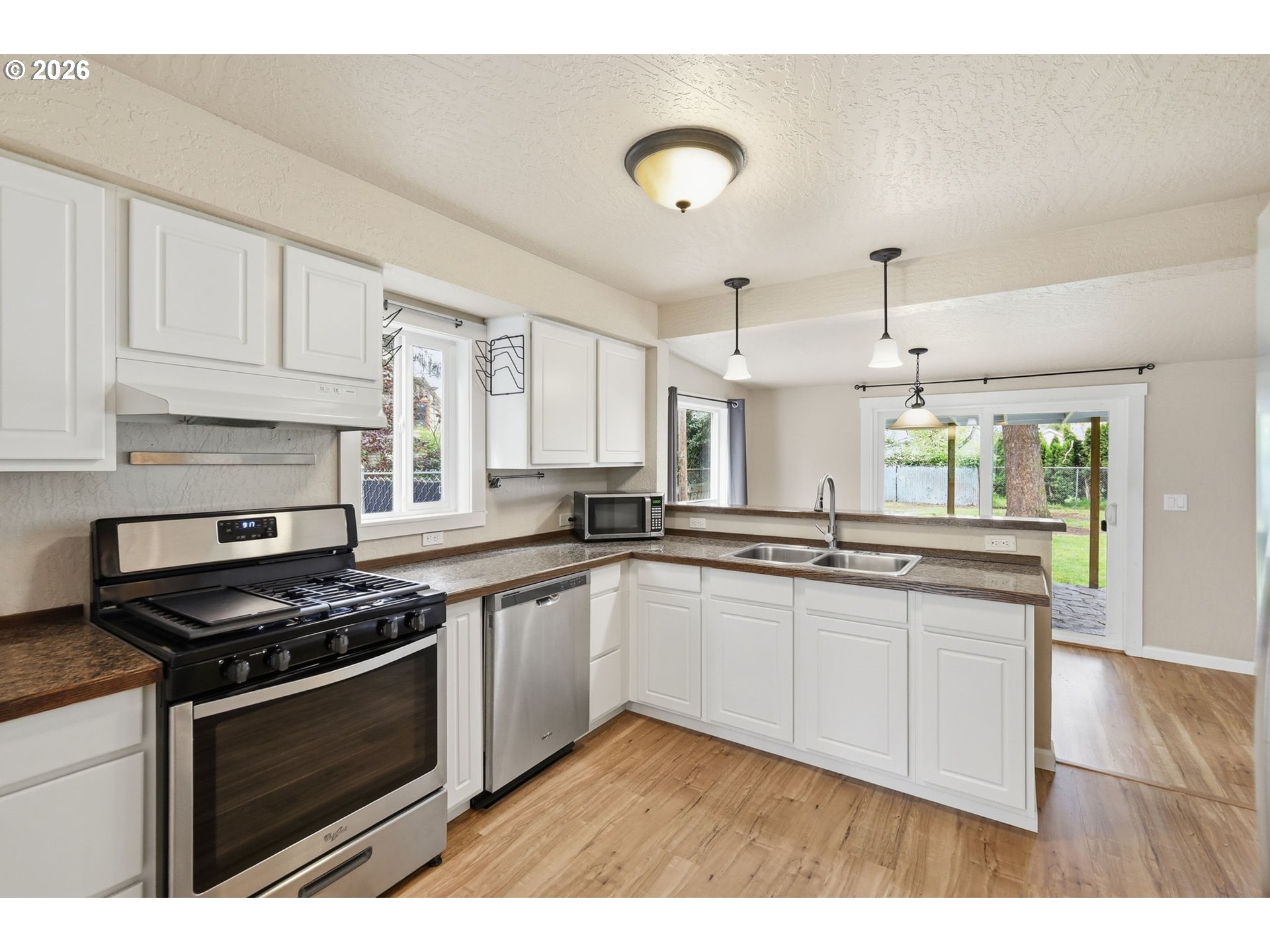 1512 8th Street Springfield, OR 97477 - Photo 4 of 22
