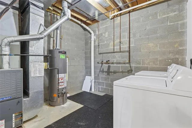 $289,900 | 105 Woodcrest Drive, Coraopolis, PA 15108