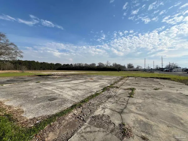 $350,000 | 326 North Main Street, Atmore, AL 36502