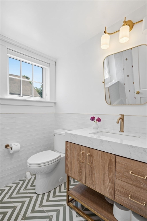 31 Elm Street Marblehead, MA 01945 - Photo 30 of 39