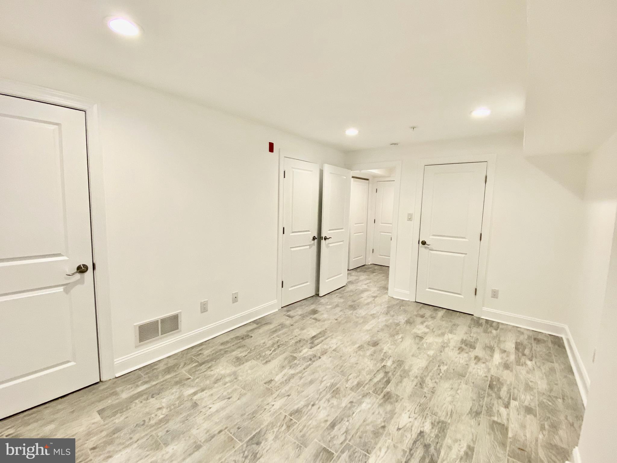 1640 Jackson Street Philadelphia, PA 19145 - Photo 16 of 27 a view of empty room