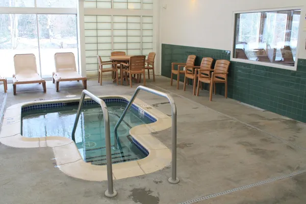 $489,000 | 48 Cooper Memorial Drive, Unit 405, Lincoln, NH 03251