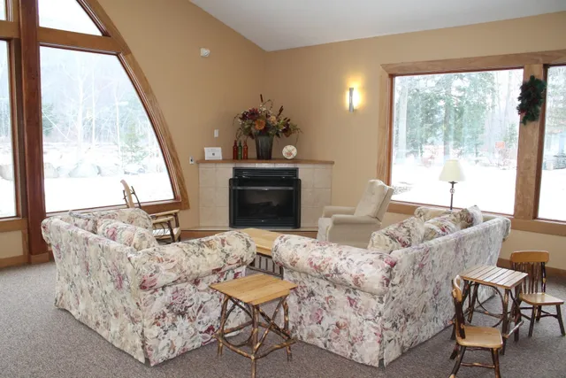 $489,900 | 48 Cooper Memorial Drive, Unit 405, Lincoln, NH 03251