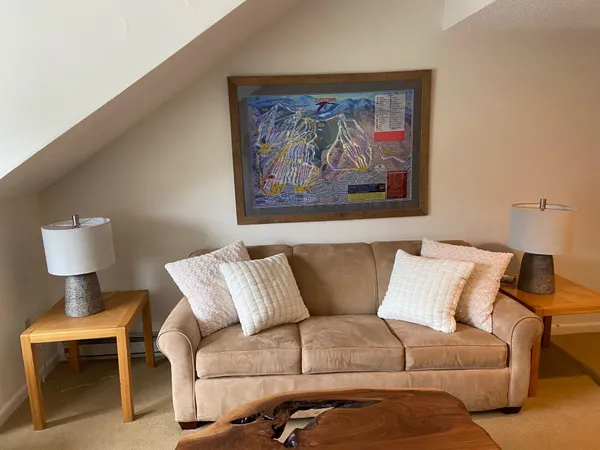 $489,000 | 48 Cooper Memorial Drive, Unit 405, Lincoln, NH 03251