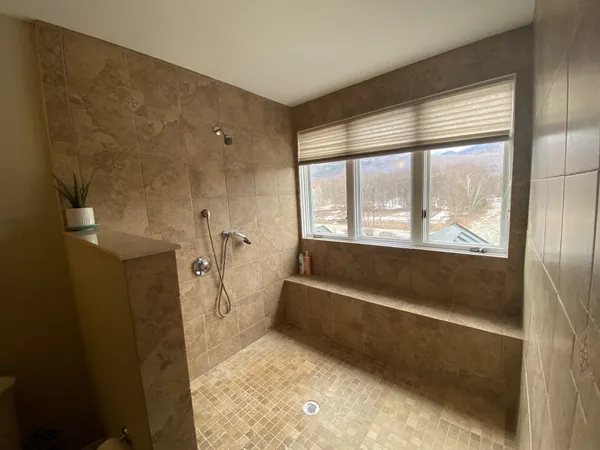 $489,000 | 48 Cooper Memorial Drive, Unit 405, Lincoln, NH 03251