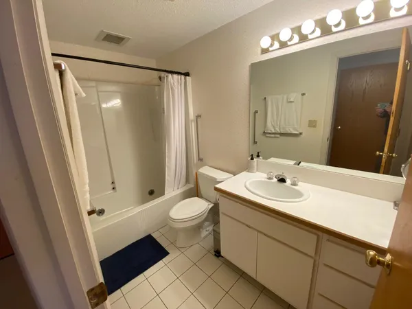 $489,000 | 48 Cooper Memorial Drive, Unit 405, Lincoln, NH 03251