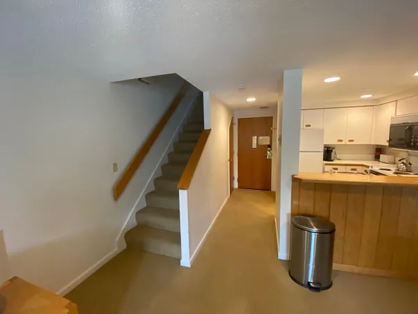 $489,000 | 48 Cooper Memorial Drive, Unit 405, Lincoln, NH 03251