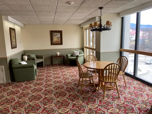 $489,000 | 48 Cooper Memorial Drive, Unit 405, Lincoln, NH 03251