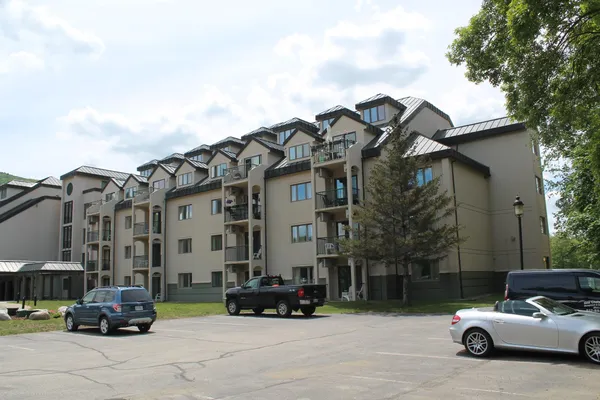 $489,000 | 48 Cooper Memorial Drive, Unit 405, Lincoln, NH 03251