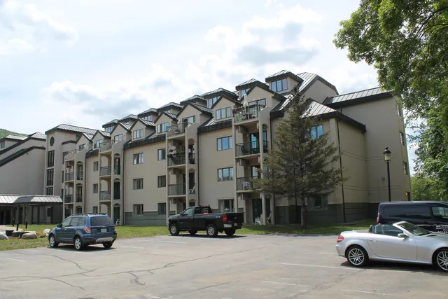 $489,900 | 48 Cooper Memorial Drive, Unit 405, Lincoln, NH 03251