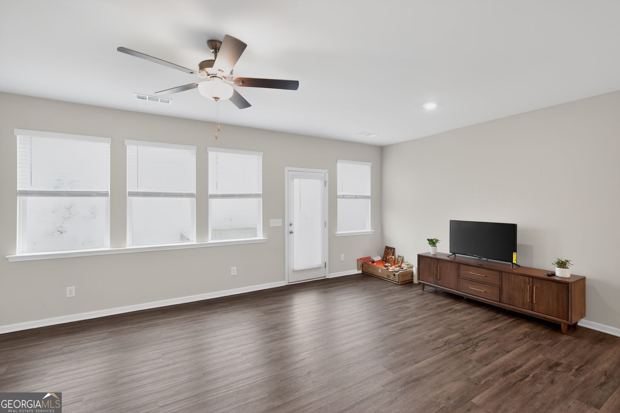 213 Whitetail Circle Canton, GA 30115 - Photo 9 of 30