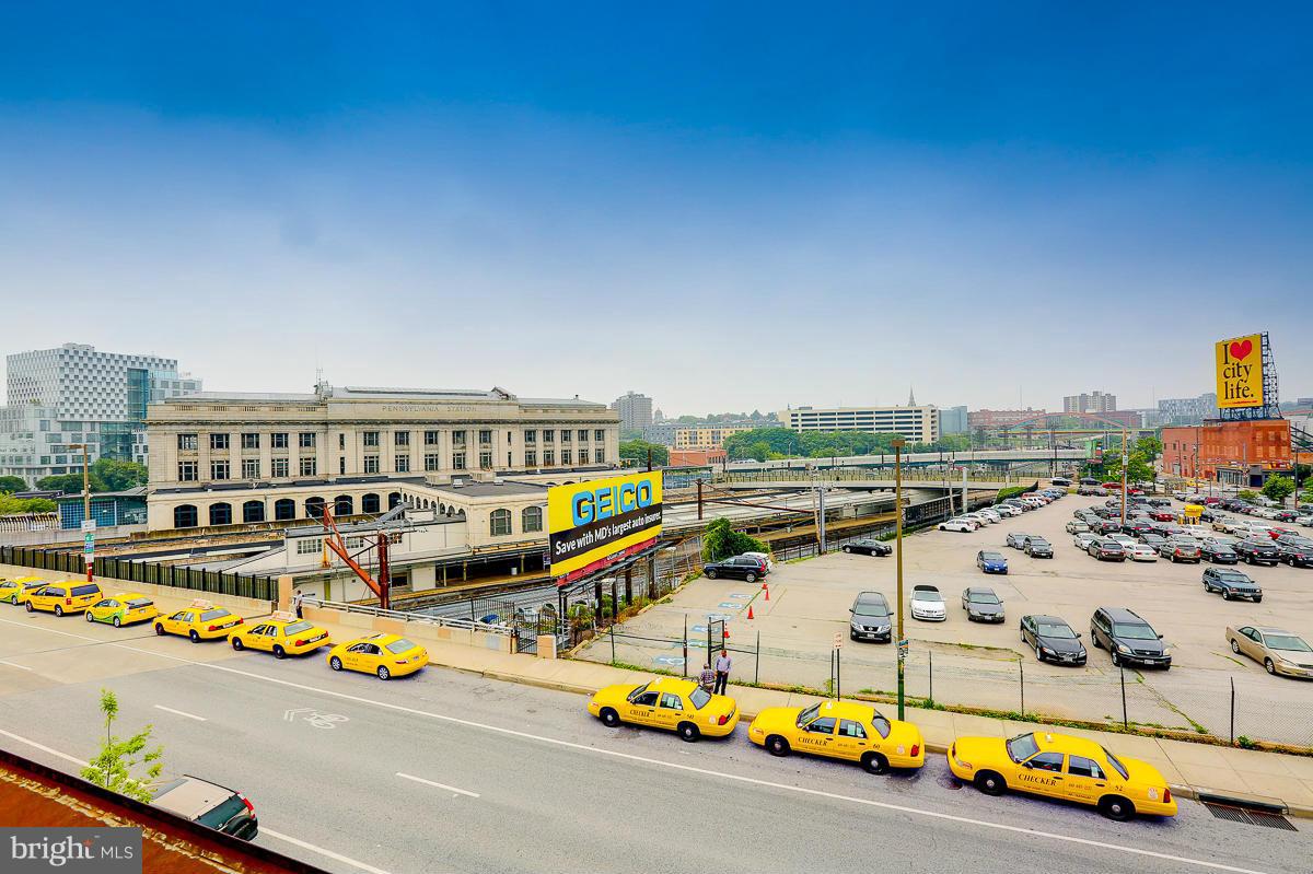 1609 St Paul Street Baltimore, MD 21202 - Photo 5 of 6 a view of swimming pool with seating area