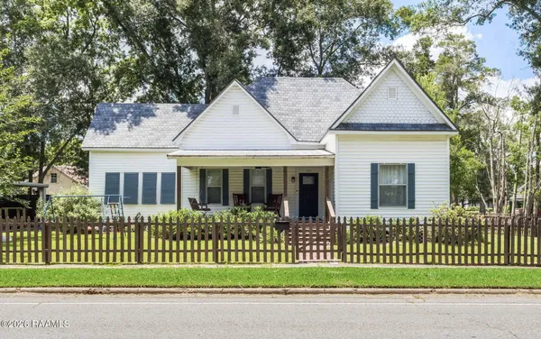 $275,000 | 625 East 2nd Street, Crowley, LA 70526