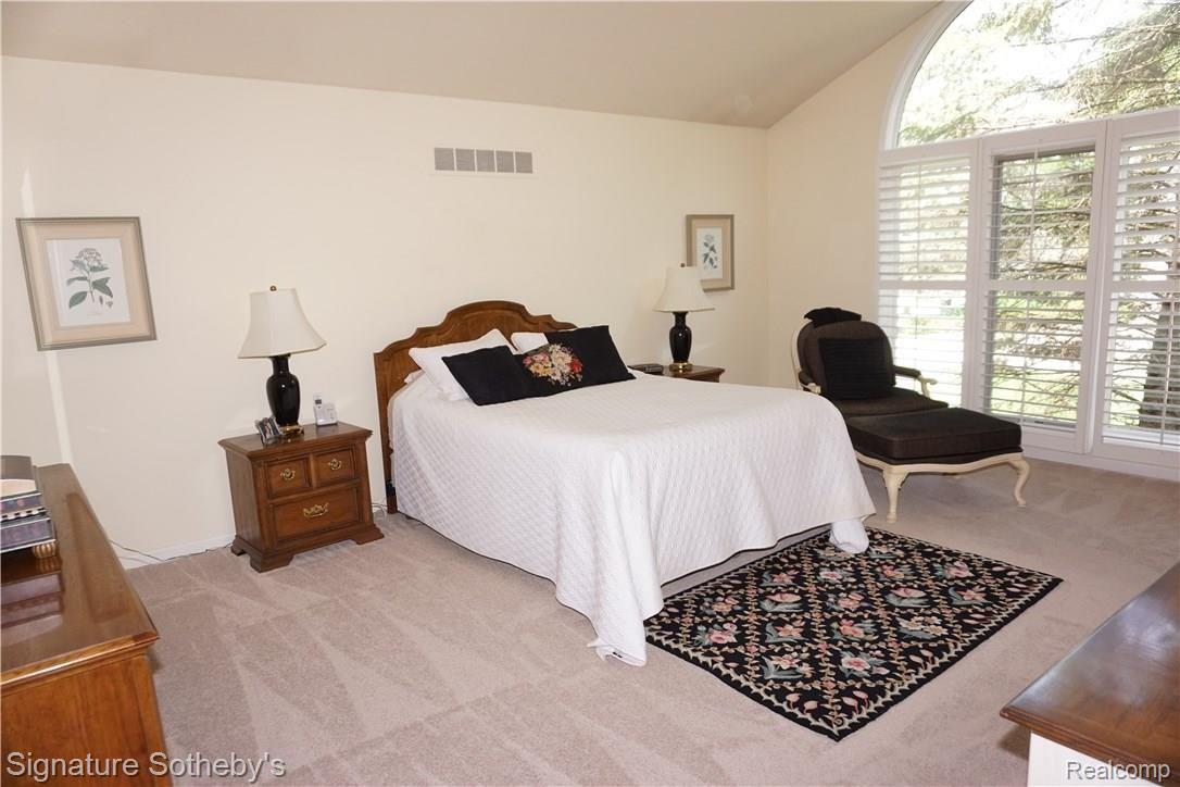 1290 Pebble Pointe Drive Rochester, MI 48307 - Photo 15 of 25 DSC07016.JPG