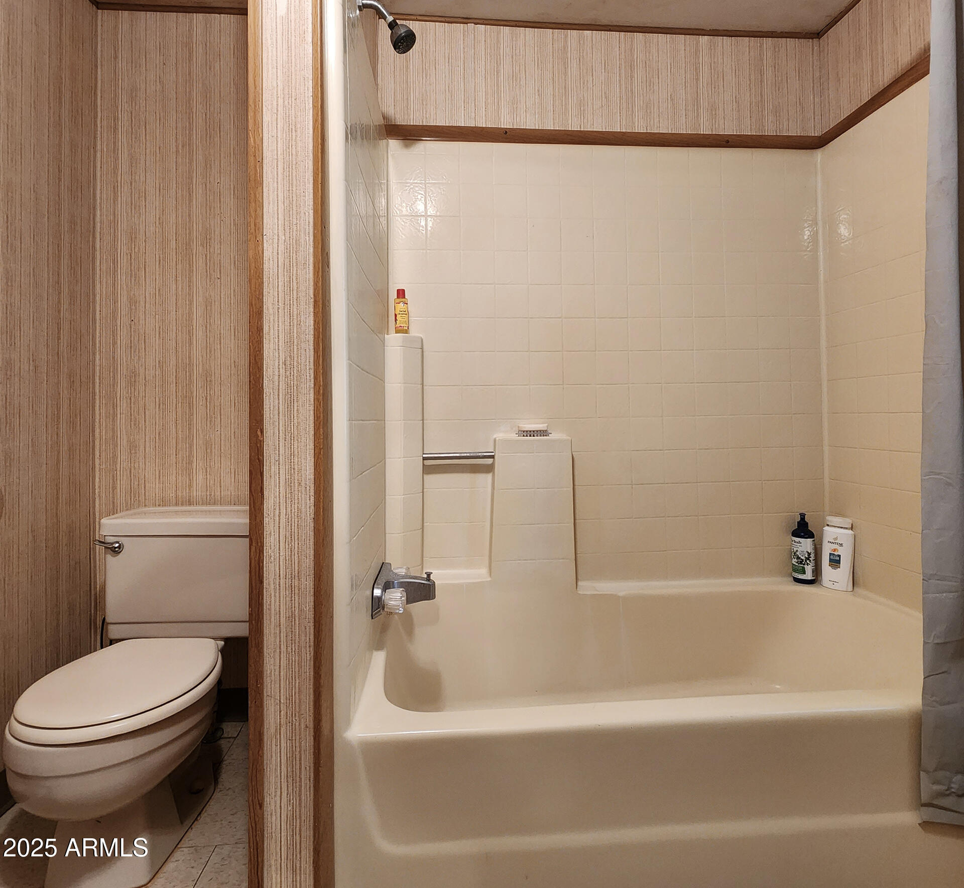 992-998 South Sycamore Street Payson, AZ 85541 - Photo 34 of 72 T2 Bathroom 2