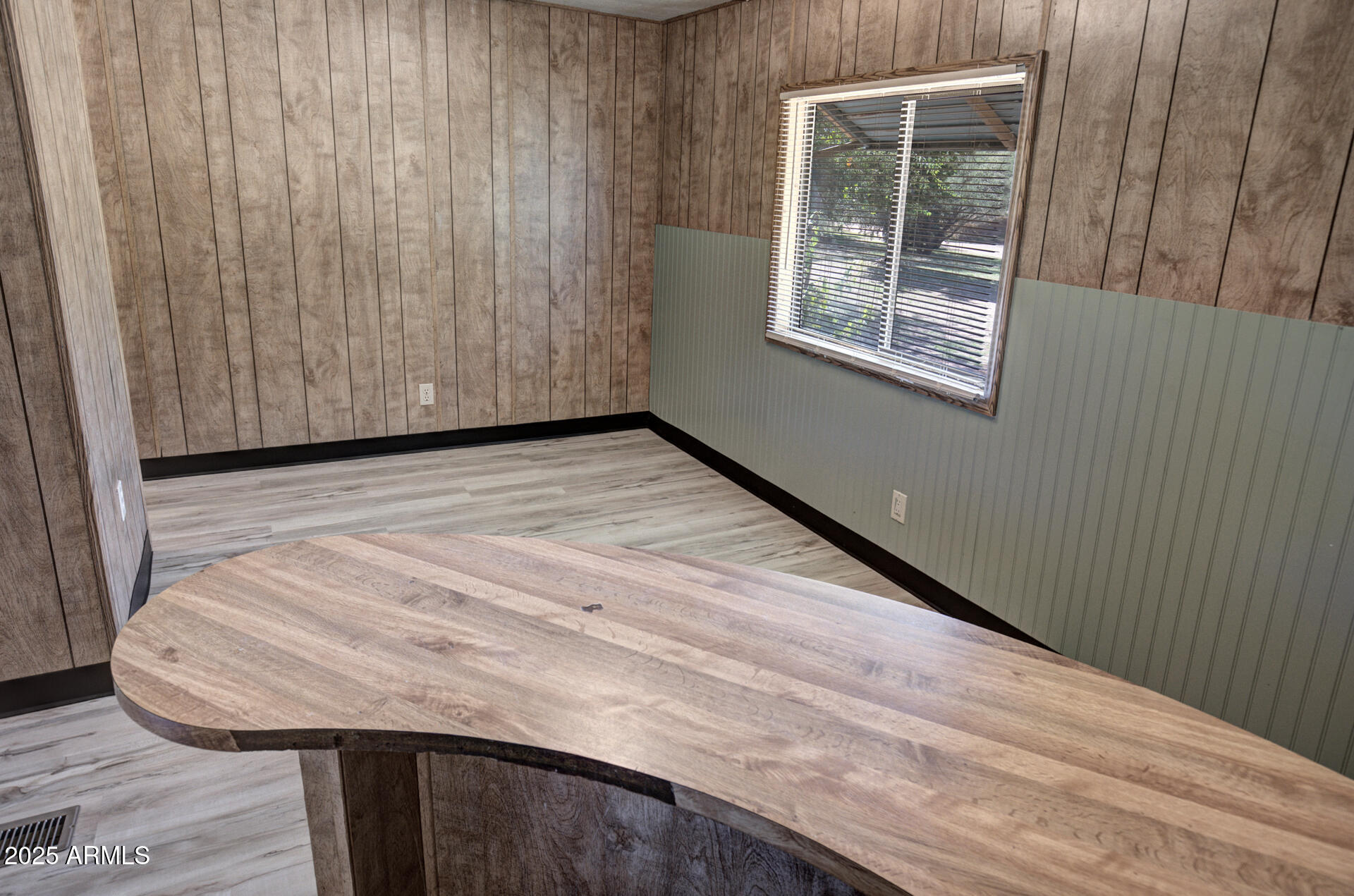 992-998 South Sycamore Street Payson, AZ 85541 - Photo 45 of 72 T1 Kitchen 2