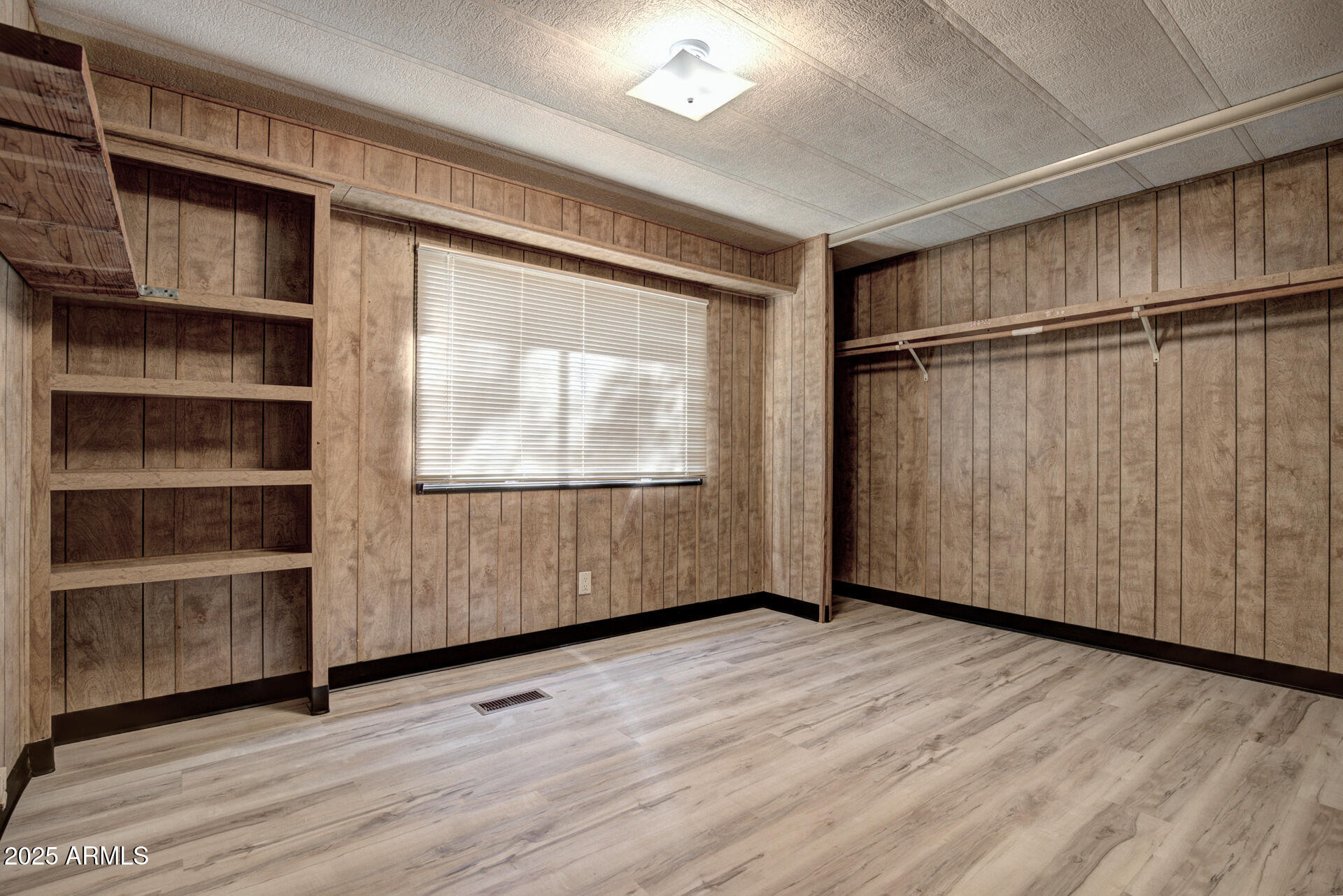 992-998 South Sycamore Street Payson, AZ 85541 - Photo 52 of 72 T1 Bedroom 2