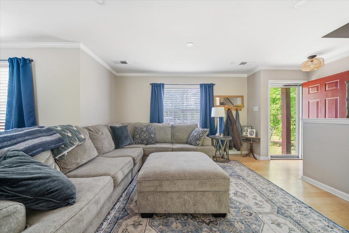 7226 Cedar Road Bartlett, TN 38135 - Photo 7 of 29 a living room with furniture and a couch
