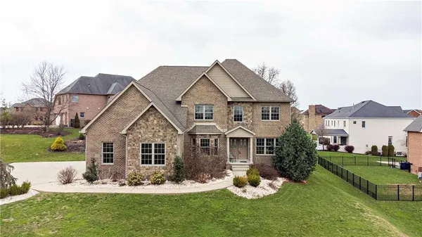 $749,900 | 1010 Country Club Drive, Jeannette, PA 15644